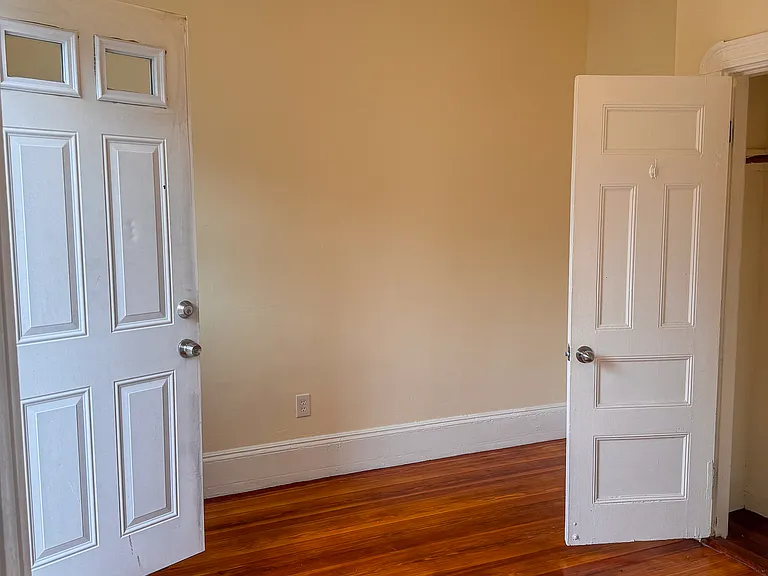 35 Hollander St #2 — Photo 5