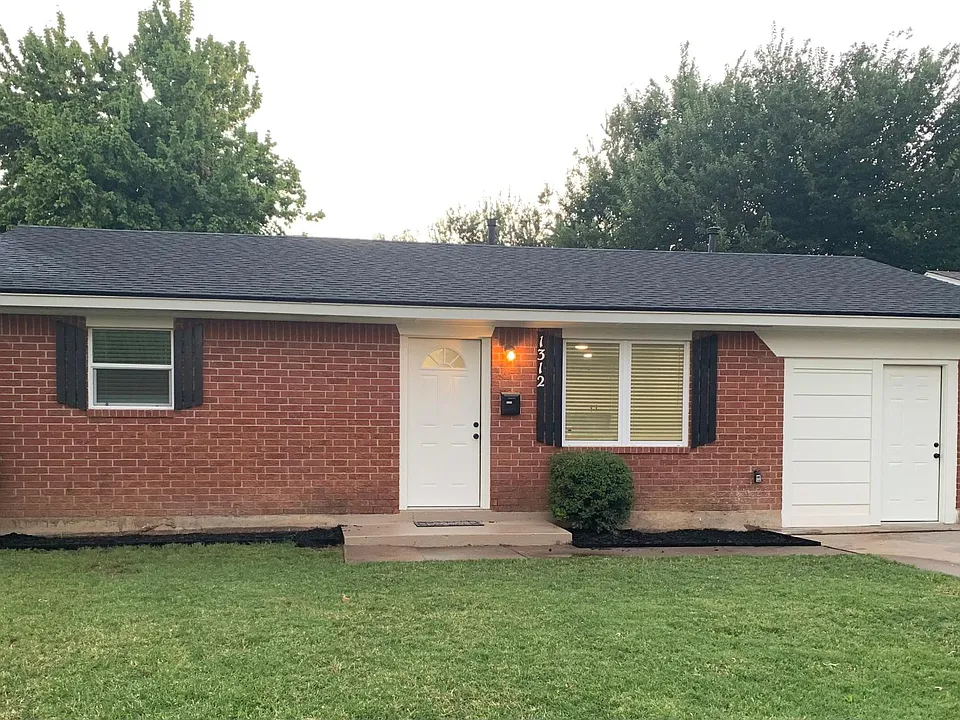 1312 Tenkiller Ln