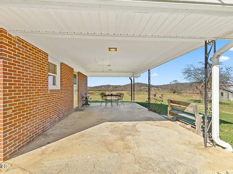 1122 Highway 107 — Photo 41