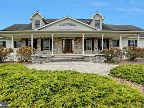 37 Jamestown Rd, Shippensburg, PA 17257