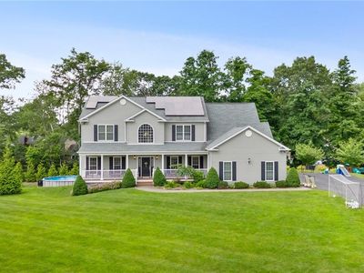 11 Winchester Court, Yorktown Heights, NY, 10598