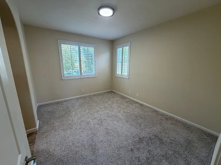 5028 Ocean Ln — Photo 16