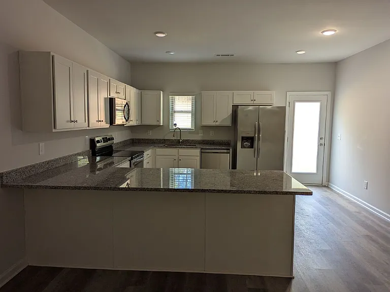 126 Cypress Oak Trl — Photo 10