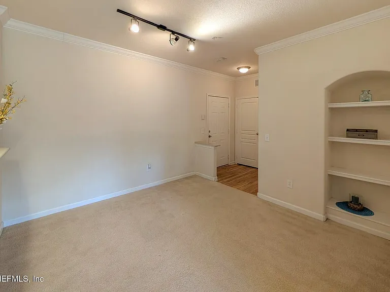 8290 Gate Pkwy W #507 — Photo 6