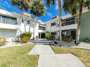 311 Island Way APT 101, Clearwater, FL 33767