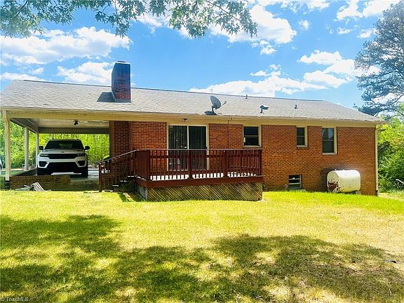4th image of 505 Belvue Dr