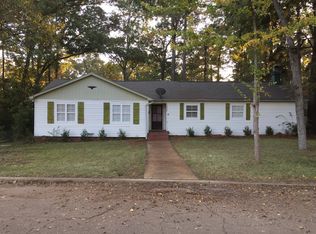 1321 Lynwood Dr, Jackson, MS 39206