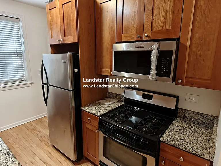 3741 W Argyle St #3 — Photo 1