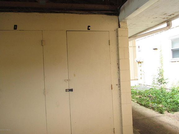 4th image of 20C Buckingham Dr #20C
