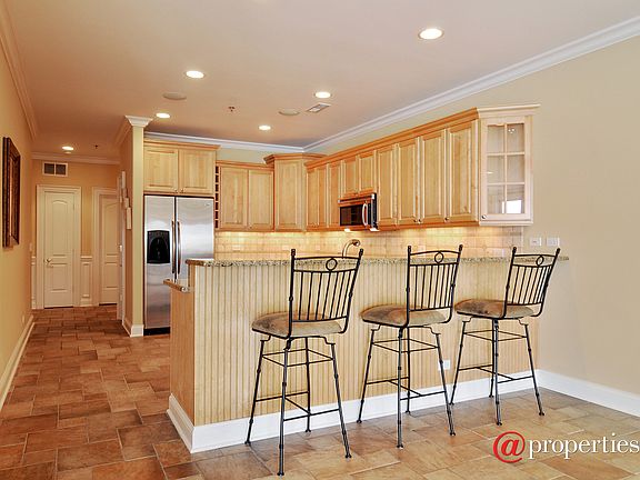Kitchen / Breakfast Room
