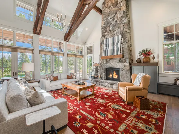 8450 Lahontan Dr, Truckee, CA 96161