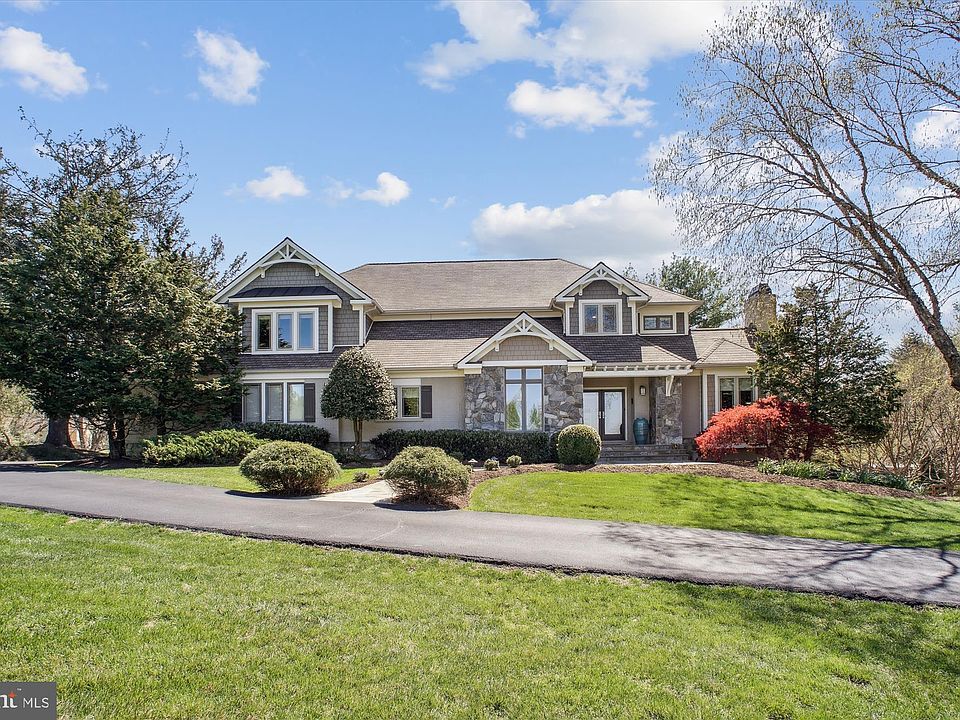 1st image of 11300 Antrim Ct