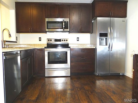 5th image of 304 Schmidt Dr