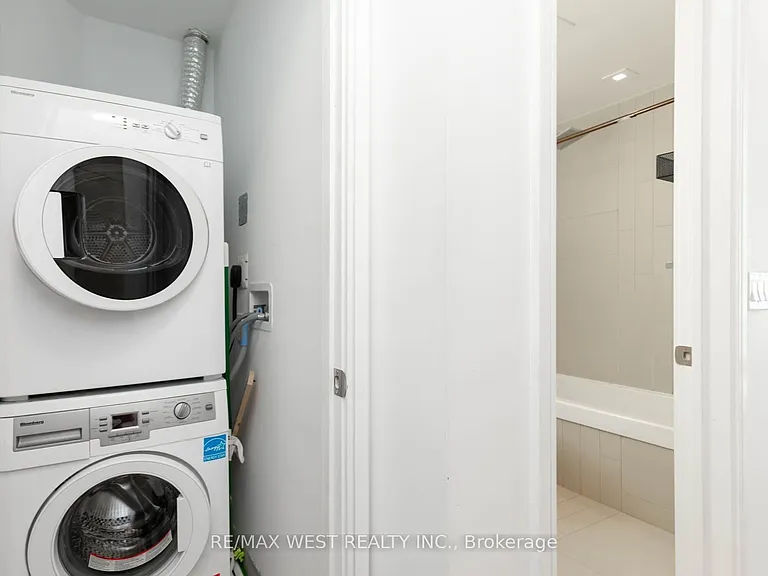 88 Scott St W #712 — Photo 13