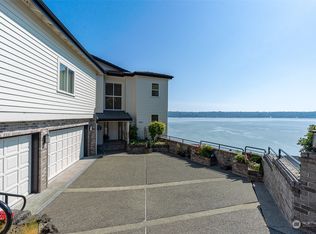 6424 E Side Dr NE APT B, Tacoma, WA