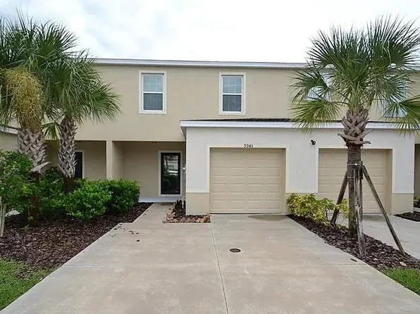 9943 Hound Chase Dr, Gibsonton, FL 33534
