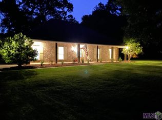 5589 Colonial Dr, Saint Francisville, LA 70775
