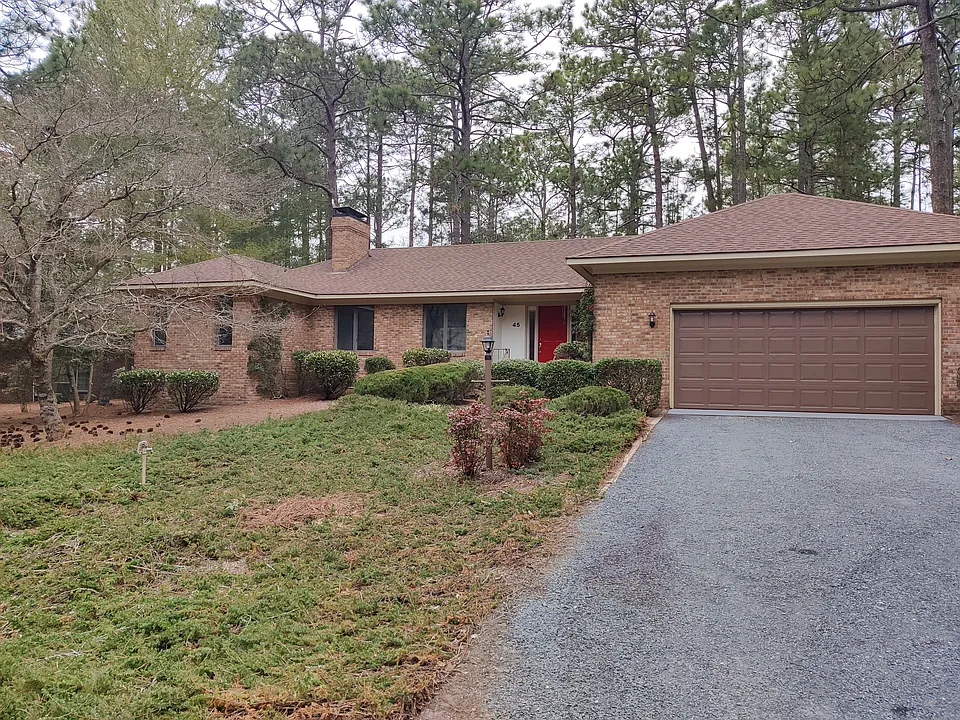 45 SW Lake Forest Dr