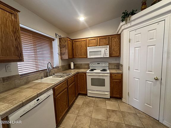 2510 Tovar Ln, Lake Havasu City, AZ 86403 | Zillow