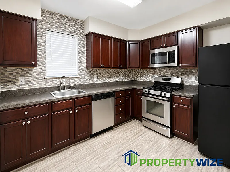 4128 Orchard Ridge Blvd