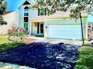 1285 Lance Ln, Carol Stream, IL 60188