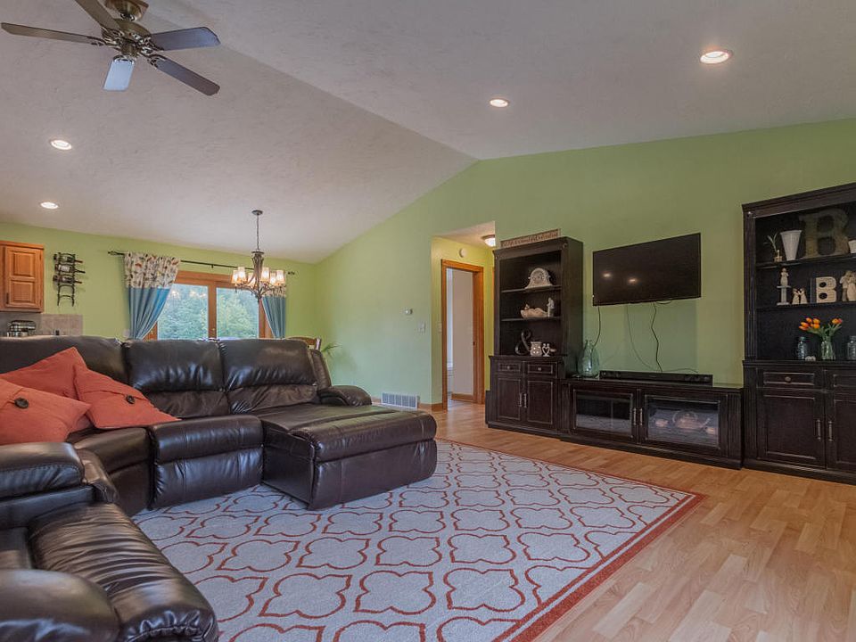 1st image of 10286 Deerfield Dr