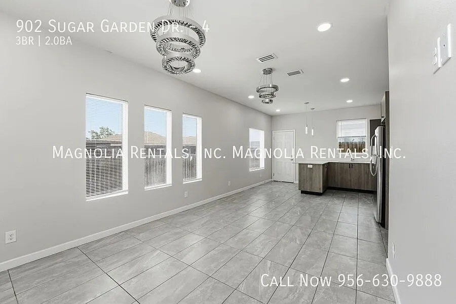 Building Photo - 902 Sugar Garden Ave #4