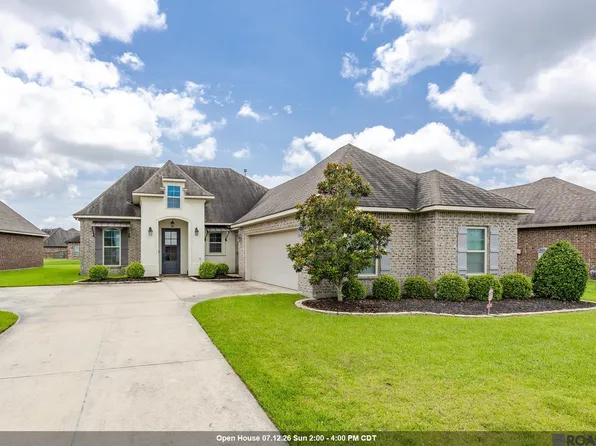 6409 Union Dr, Addis, LA 70710
