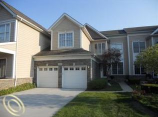 25950 Island Lake Dr, Novi, MI 48374