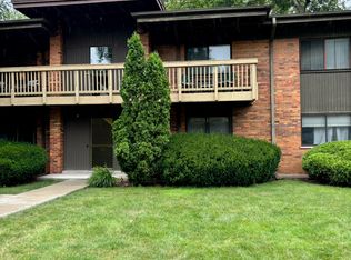 485 Duane Ter APT B4, Glen Ellyn, IL 60137
