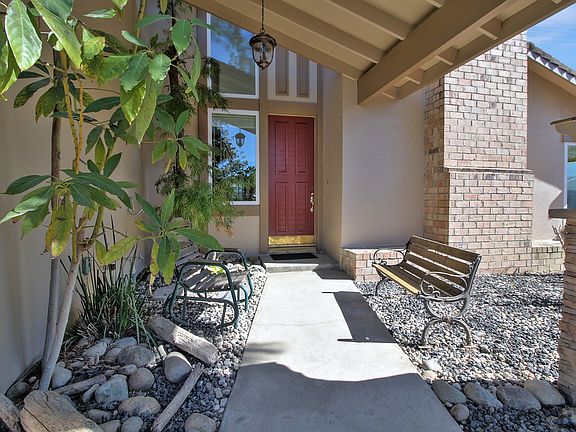 3rd image of 5912 Yeoman Way