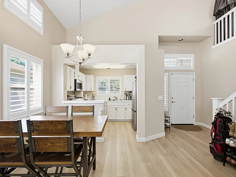 3668 Whispering Creek Cir — Photo 6