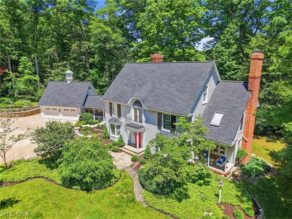 37475 Jackson Rd, Moreland Hills, OH 44022
