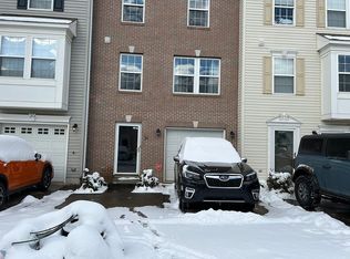 18 Robin Ln, Morgantown, WV 26508