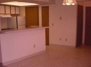 1716 Willow Wind Dr, Grove City, OH 43123