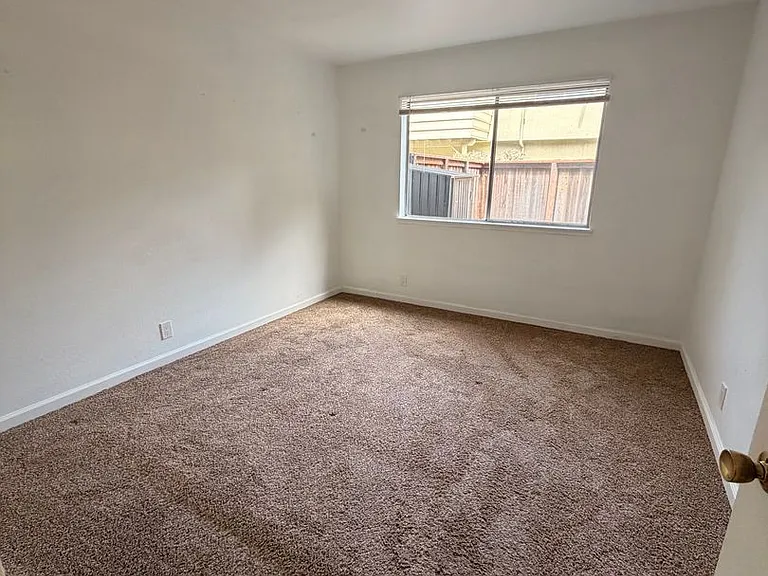 2233 Otis Dr — Photo 20