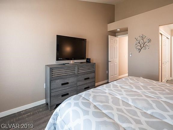 3rd image of 8616 Desert Holly Dr