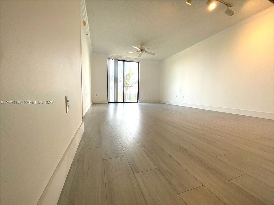 1st image of 1919 Van Buren St APT 506A
