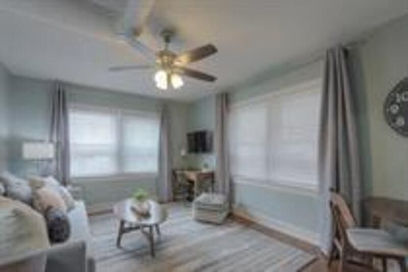1st image of 722 W 37th St APT 5