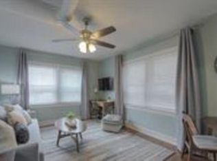 722 W 37th St APT 5, Kansas City, MO 64111