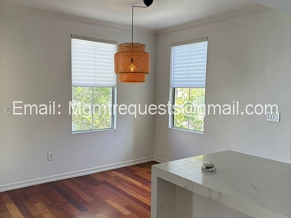 3rd image of 3321 Watermarke Pl