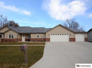 804 2nd St, Friend, NE 68359