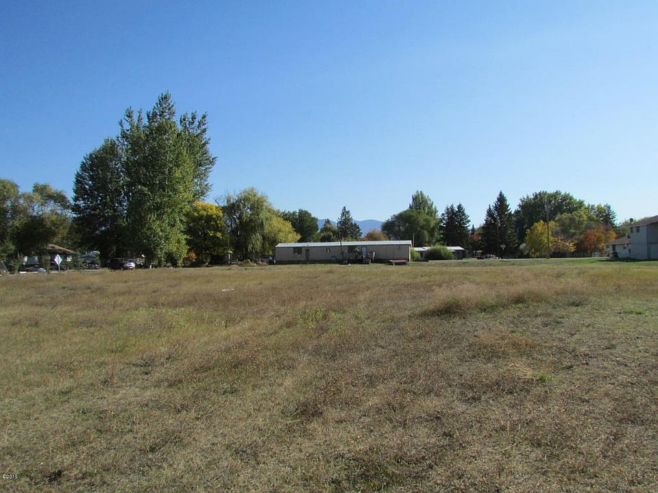 1st image of 304 Parliament Dr