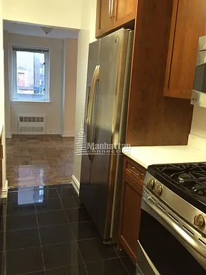 Rented by Manhattan Connection | media 3