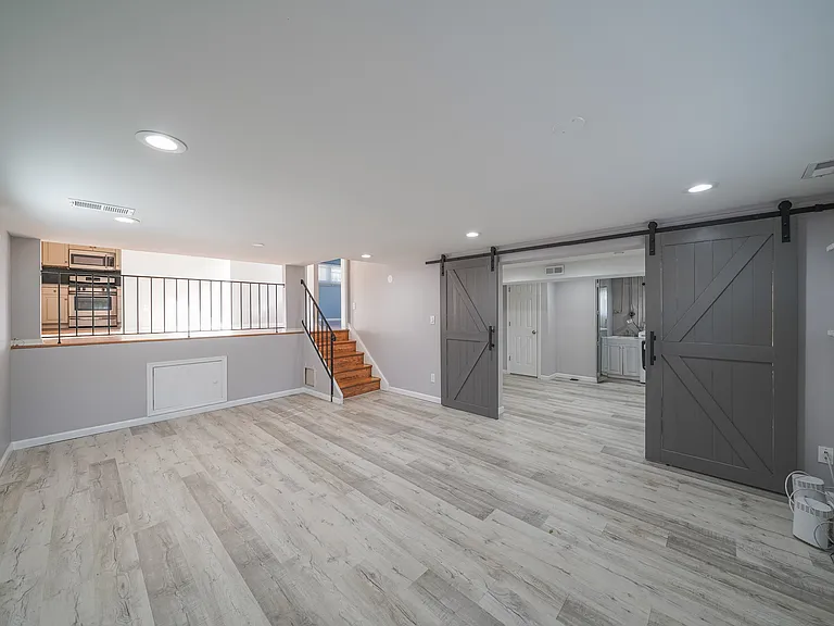 2303 Pinneberg Ave — Photo 29