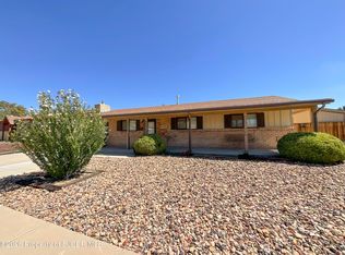 4202 Holiday Dr, Farmington, NM 87402