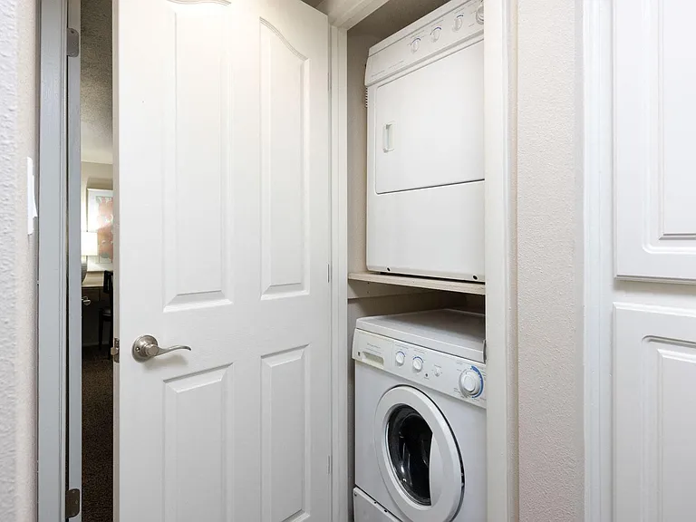 Cobble Creek Apartments — Photo 12