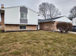 6035 Honeygate Dr, Dayton, OH 45424