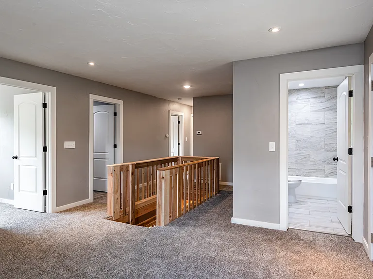 2821 Blackhawk Rd — Photo 43