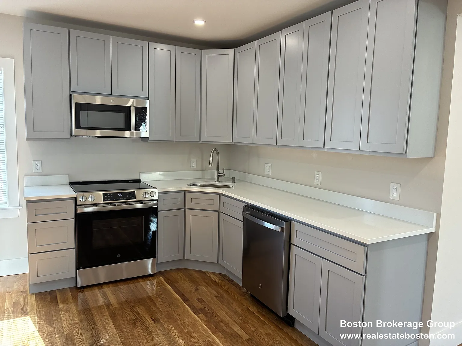 80 Sudan St — Photo 1